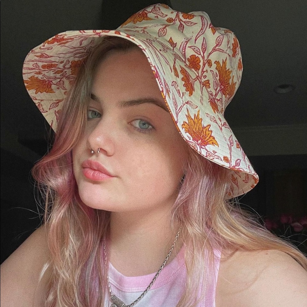 Floral bucket hat